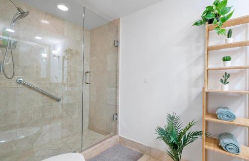 East Fort Lauderdale Apartment | Avi Lux Stay