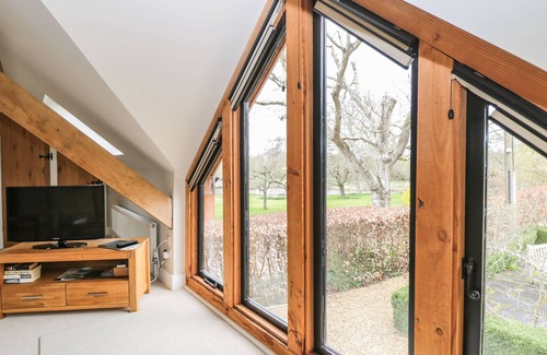 Salisbury Cottage | Avon Turn View