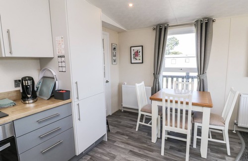 Bridlington Cottage | AWAY DAZE, pet friendly, with a garden in Bridlington