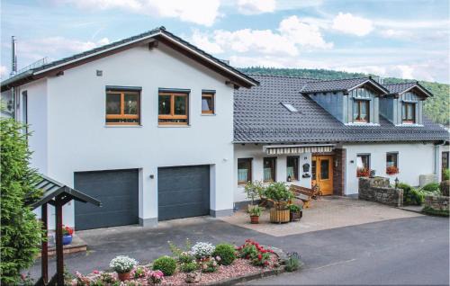Graefendorf Apartment | Awesome Apartment In Gräfendorf