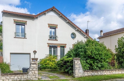 La Frette-sur-Seine House | Awesome home in La Frette-Sur-Seine