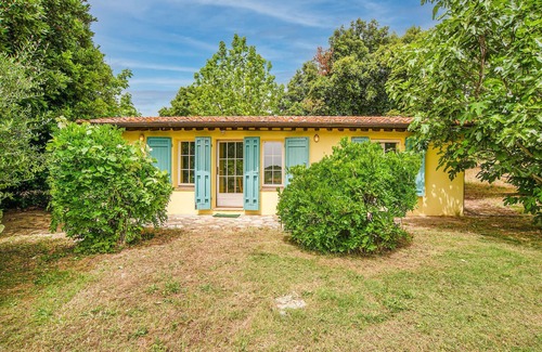 Pereta House | Awesome home in Magliano in Toscana with house a panoramic view