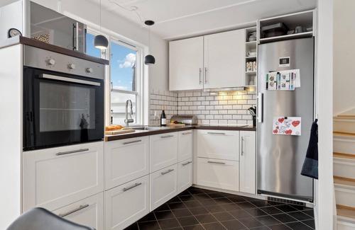 Øer Strand House | Awesome home in Ebeltoft with sauna