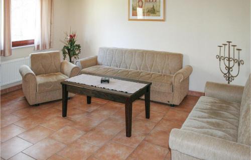 Oberohe House | Awesome Home In Faßbergheidesee