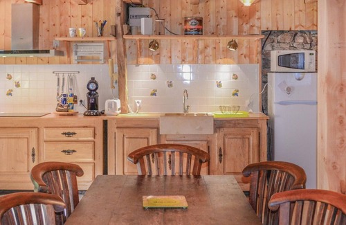 Padirac House | Awesome home in Padirac with WiFi