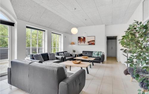 Øby House | Awesome Home In Ulfborg With Sauna