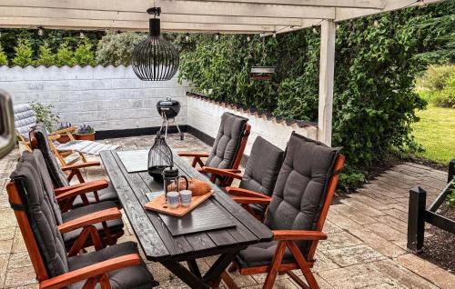 Rageleje House | Awesome Home In Vejby With Wifi