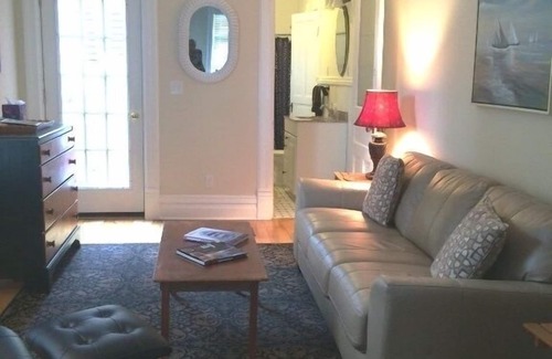 Petoskey Cottage | Awesome Location Near Petoskey Pier And Waterfront