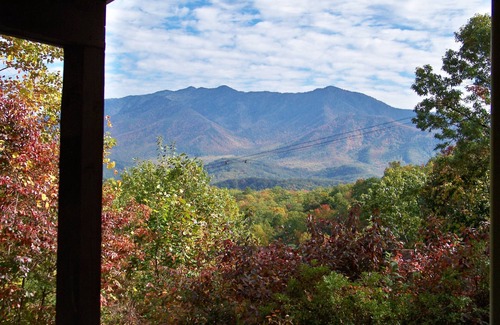 Chalet Village Ski Chalet | Awesome Mountain Views! Close to National Park, Gatlinburg, Hot Tub, Fireplace