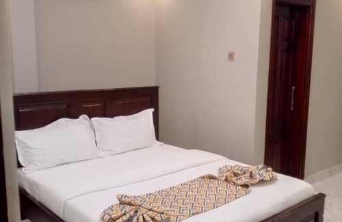 Fort Portal Hotel | AYEBA ZION HOTEL