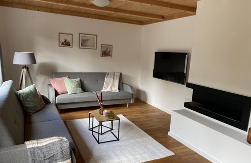 Barenburg Apartment | Büscher- FeHa Vorderdeck - vacation home, shower, WC, 2 bedrooms
