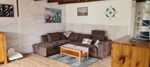 Warwerort House | Büsumer blaue Krabbe