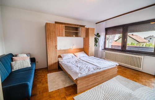 Brezice Apartment | B&B Apartment Racman