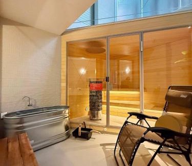 Onomichi Villa | b local MitO Onomichi - Sauna & Scenic 3-Story Stay