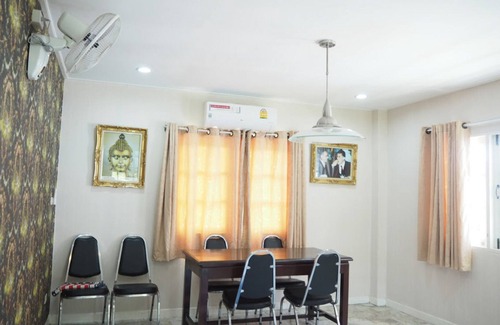 Cha-am House | Baan Tukta at Beach