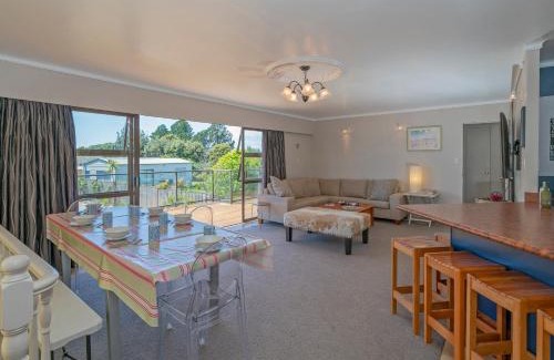 Pauanui House | Bach on Boulevard - Pauanui Holiday Home