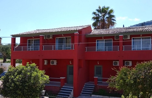 Agia Pelagia Chlomou Apartment | Bacis stoudio with sea view