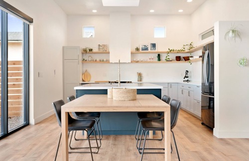 Joshua Tree House | Back Haus - Views, Dark Skies And Fire Pit! 1 Bedroom Home by RedAwning