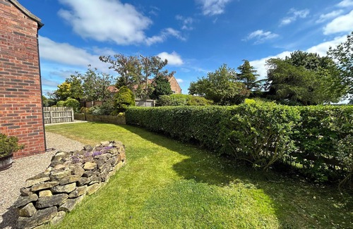 Thirkleby House | BADGER, family friendly, character holiday cottage in Thirsk