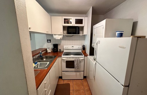 Miradero Condo | Bahia Serena I B3 your front-row seat to sea breezes, walk to the beach