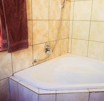 Drakenstein Ski Chalet | Bains Kloof Cycling Retreat