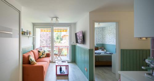 Zamardi Apartment | Balatonic Orange