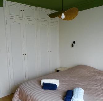 Saint-Pierre Apartment | Balcon sur la rade - Appartement 2 chambres - Pour famille & pros