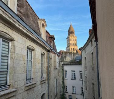Perigueux Apartment | Balcon sur la rivière