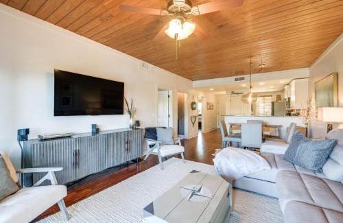 Dadeville Apartment | Balcony and Community Perks Lake Martin Condo!
