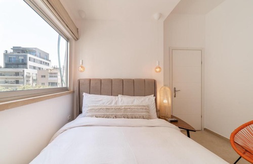 Old North Apartment | Balcony & Comfort in Old North by FeelHome