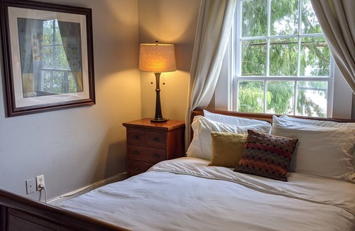 Faubourg Marigny Bed & Breakfast | Balcony Guest House