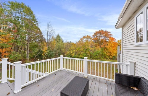 Woodstock Apartment | Balcony, River Access, Full Kitchen & LR in Heart of White Mtns