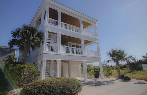 Wrightsville Beach Apartment | Bali Sunrise by Sea Scape Properties