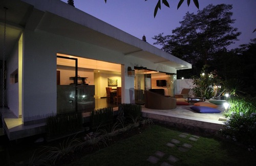 Melayang House | Bali Ubud: Villa Hutan Sawah - Villa in the heart of Balinese nature