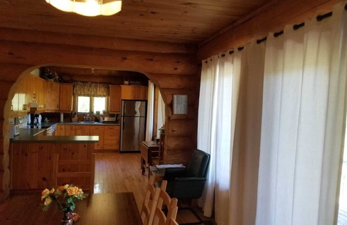 Tiny Cottage | Balm Beach Log Cottage/House - Tiny, Ontario