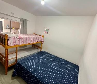 Matinhos House | Balneário Céu Azul, com piscina a 350m da praia