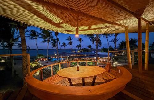 Itarema Hotel | BAMBU BLU Lagoon Homes - Ilha do Guajiru