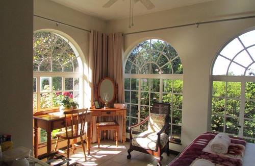 Hilton Bed & Breakfast | Bancroft B and B