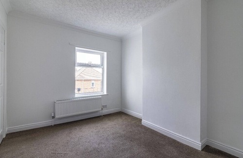 Eastwood House | Barber House by Proximity Short Stays