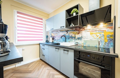 Barby Apartment | Barby apartment with Elbe view & balcony on the Elbe-Saale Cycle Path