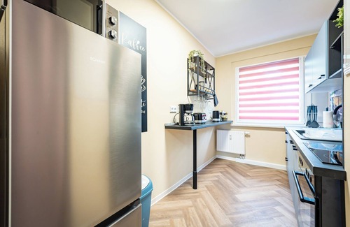 Barby Apartment | Barby apartment with Elbe view & balcony on the Elbe-Saale Cycle Path