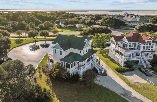 Buck Island House | Bare Feet Retreat 4-bed 3.5-bath home in Corolla, pet friendly, hot tub, sleeps 10