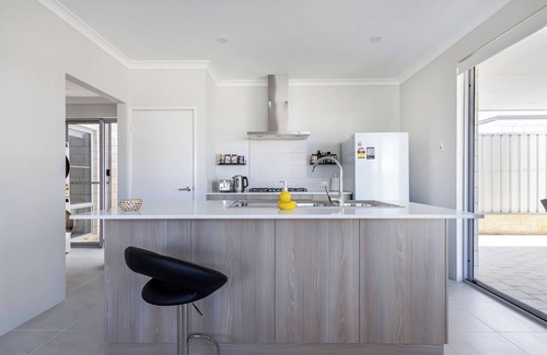 Yanchep House | Barefoot2Beach by Swan BnB Management
