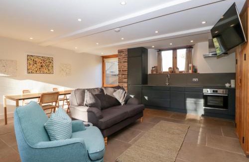Leominster House | Barn Cottage