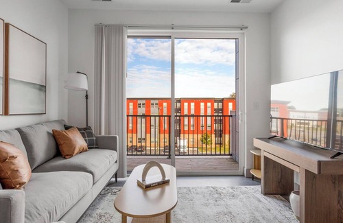 Richmond Apartment | Barsala l Spacious 2BD with fitness center & sparkling pool