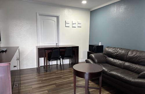 Lomita Hotel | Bartlett Motel