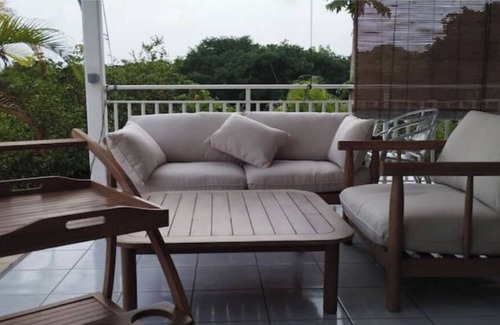 Grand-Bourg Villa | Bas de Villa vue mer Proche Grand Bourg