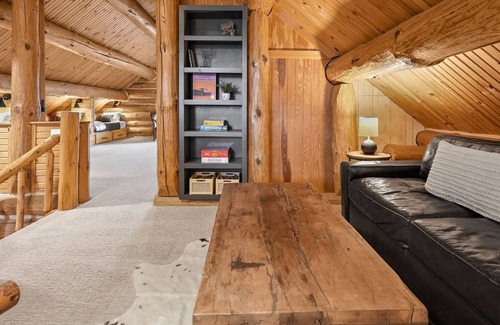 Beulah Cabin | Base Camp Beulah at Crystal Lake