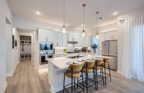 Austin House | Base Camp in Austin