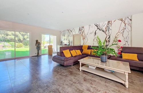 Mimet Villa | Bastide 9 pers near Aix en Provence